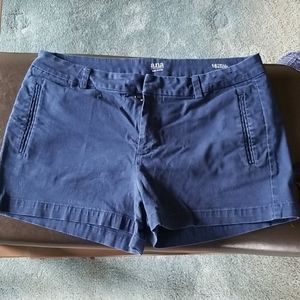 Twill short